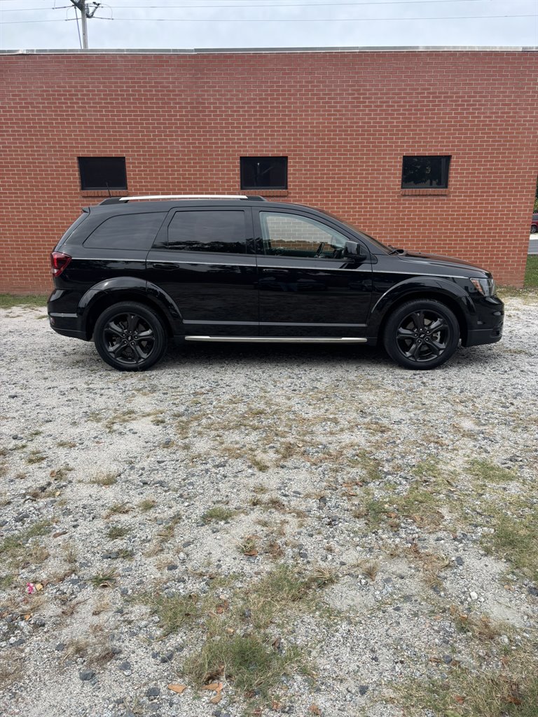 2020 Dodge Journey Crossroad's photo