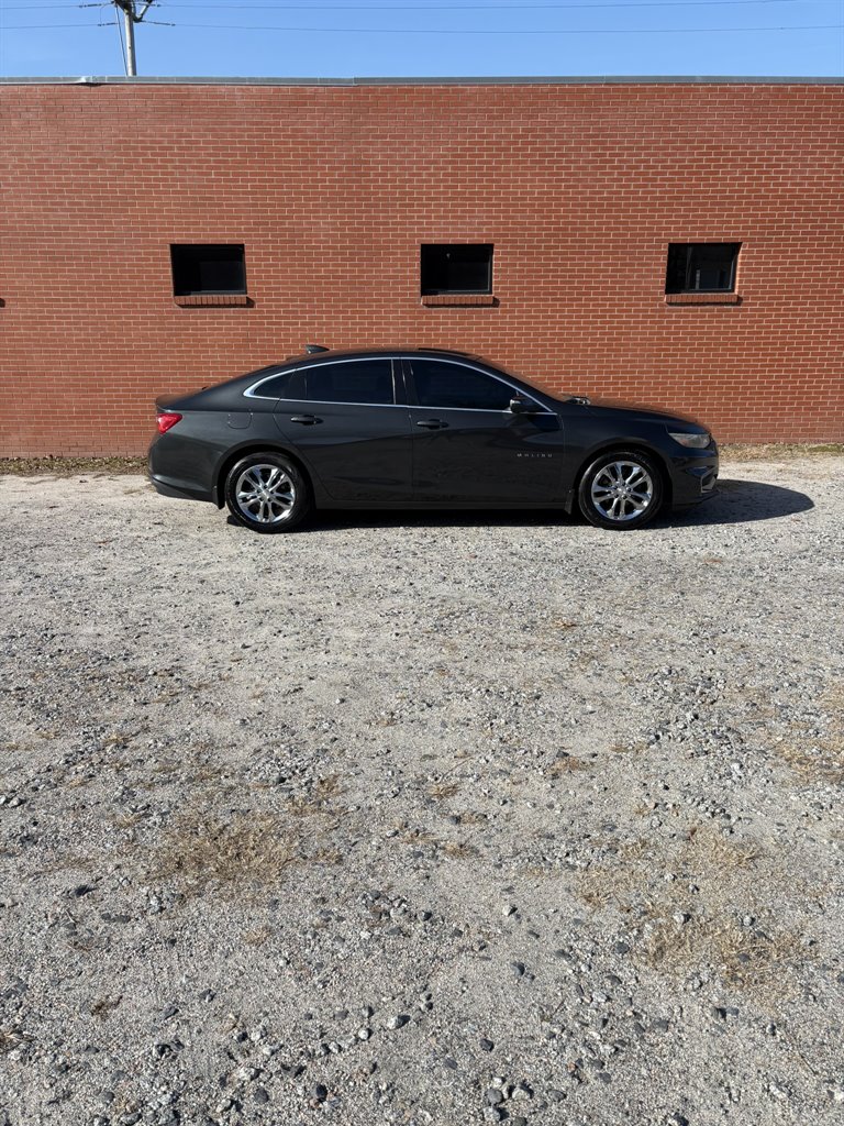 2016 Chevrolet Malibu 1LT's photo